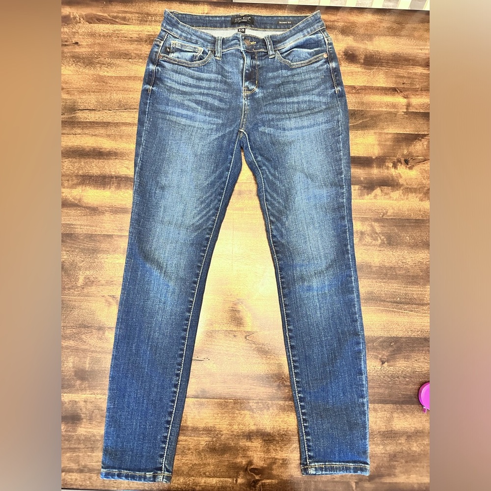 Judy Blue Skinny Fit Medium Wash No Distressing 9/29